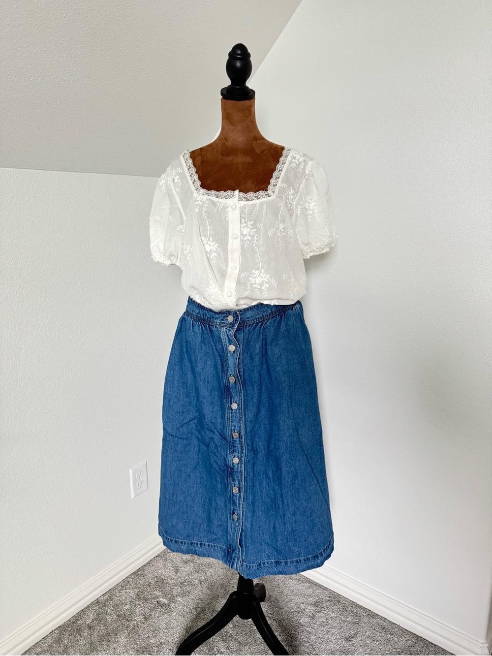 Button-Front Denim Midi Skirt in Blue Denim
